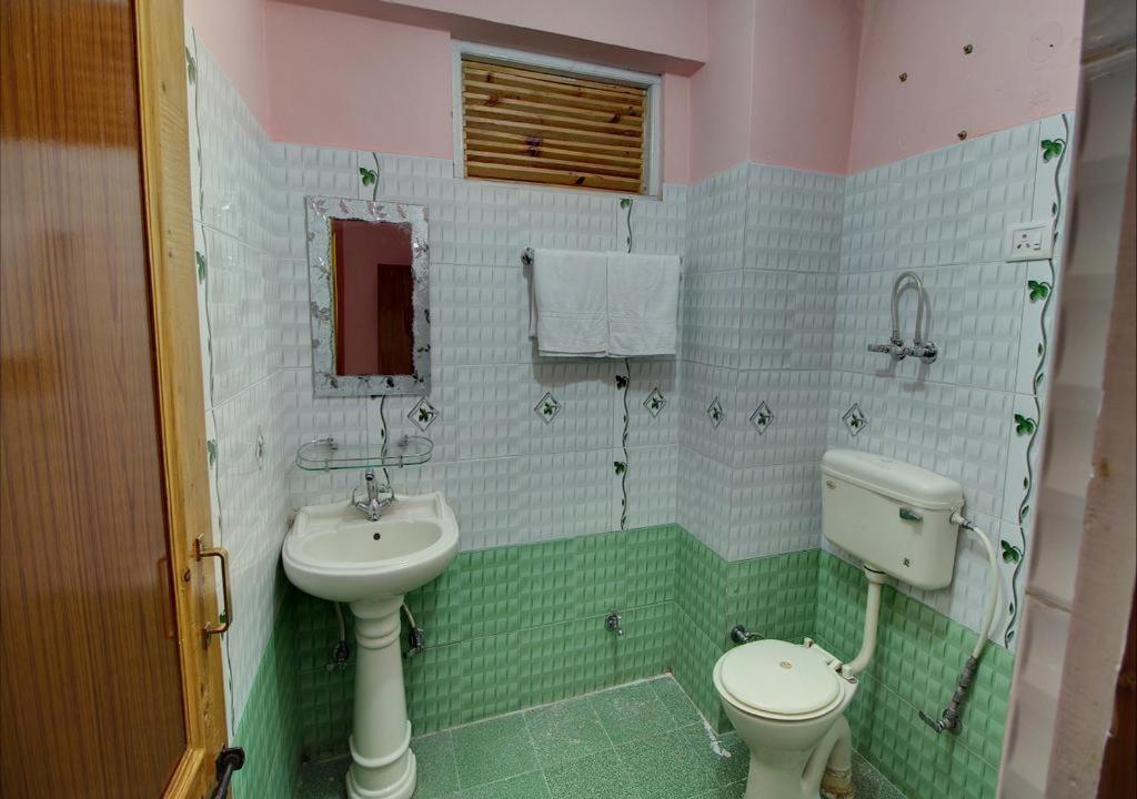 Hotel Kingston Manali  Exterior photo